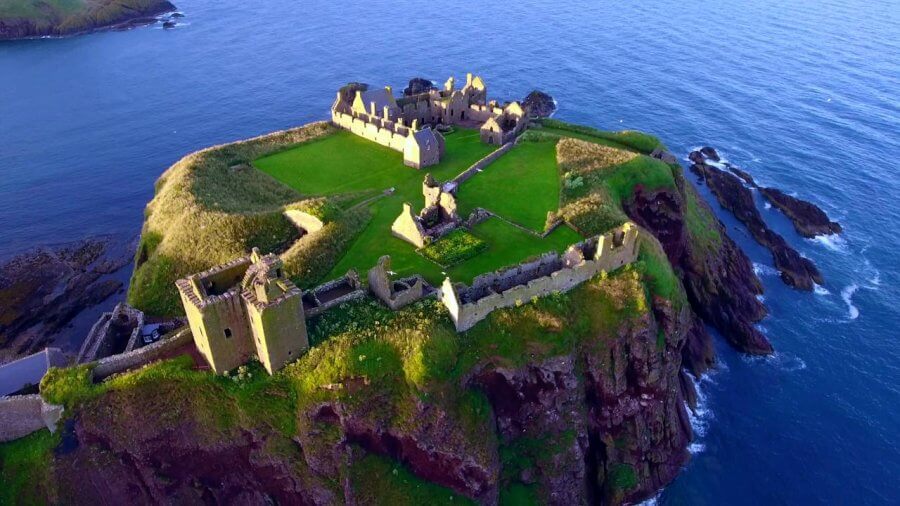 Замок Данноттар, Шотландия